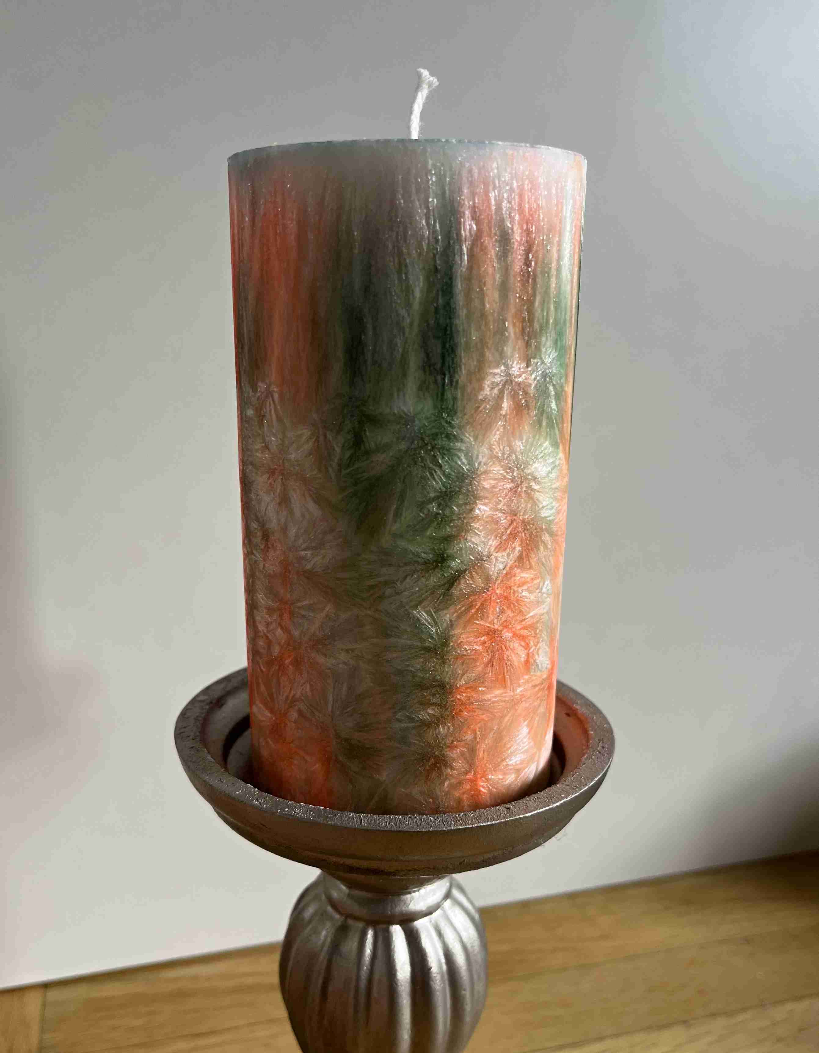 Svíčka 76x150 oranžová s tm zelenou