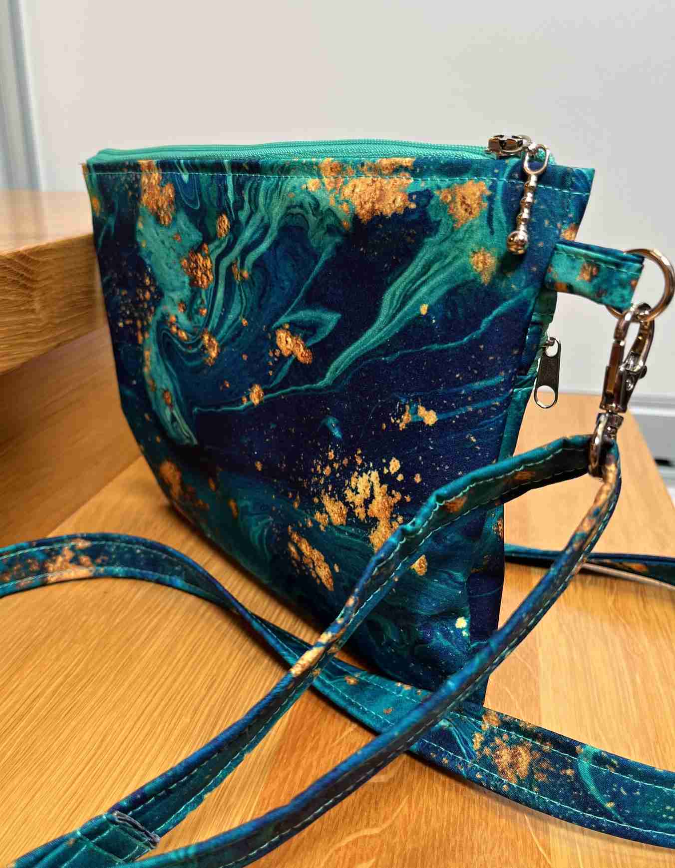 Malá kabelka crossbody "Maličká" modrá žlutá mint