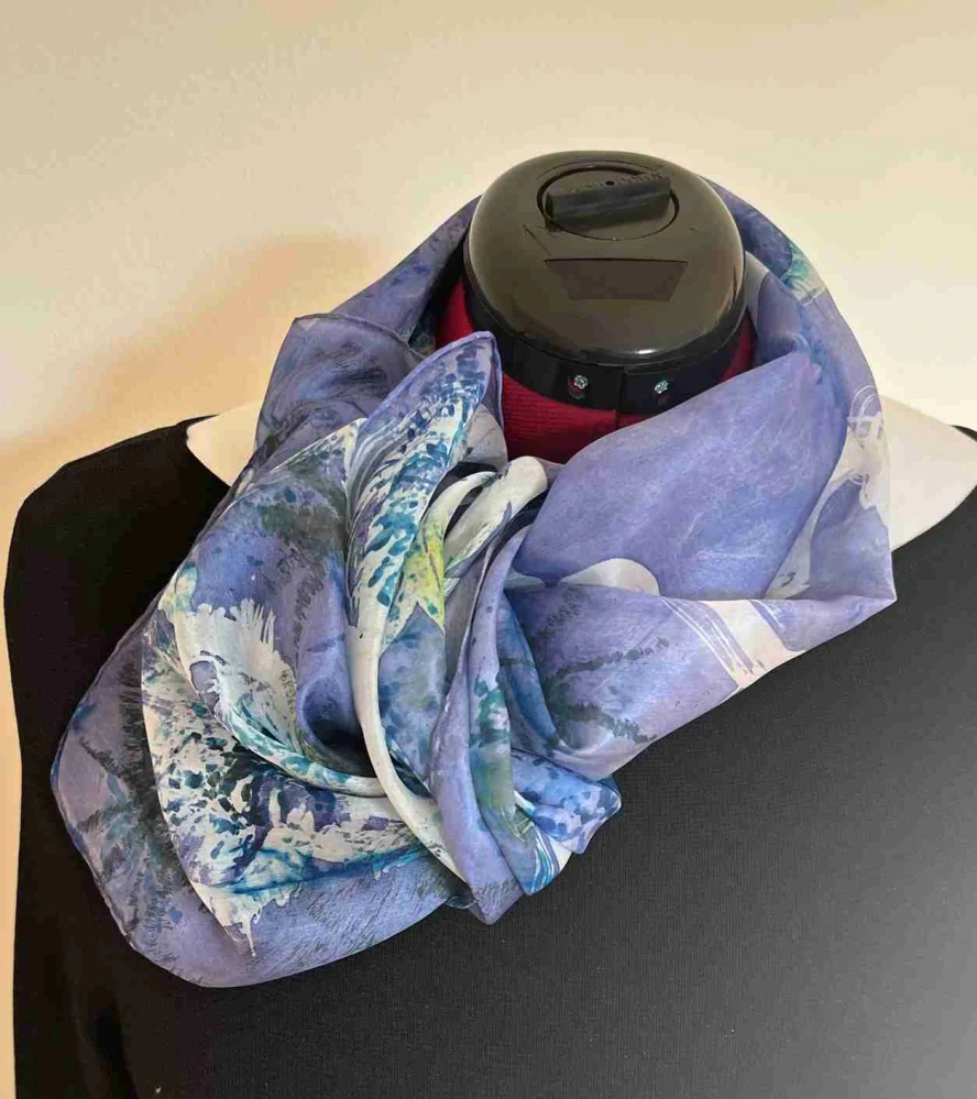 Hedvábná šála Divočina, modrá