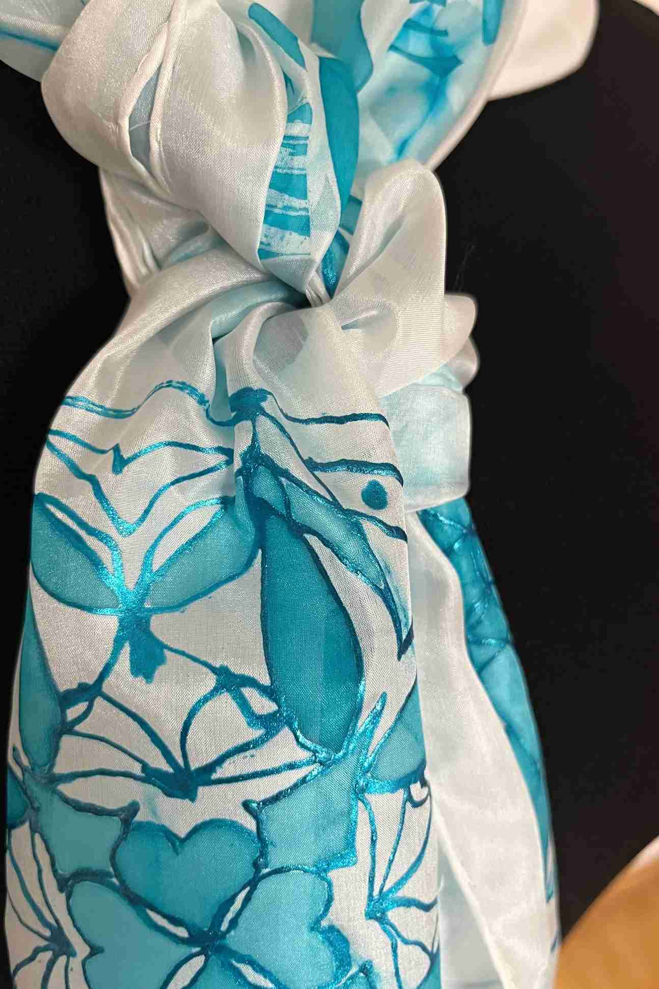 hedvábný šátek/šál malovaný mandaly