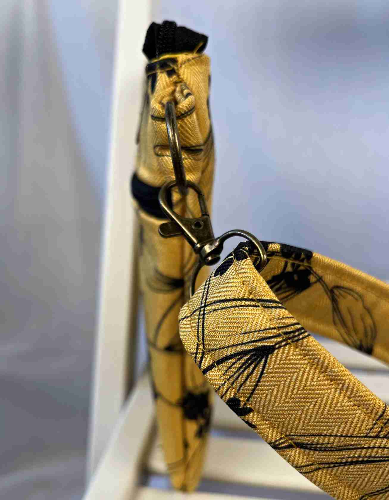 Malá kabelka crossbody "Maličká" žlutá