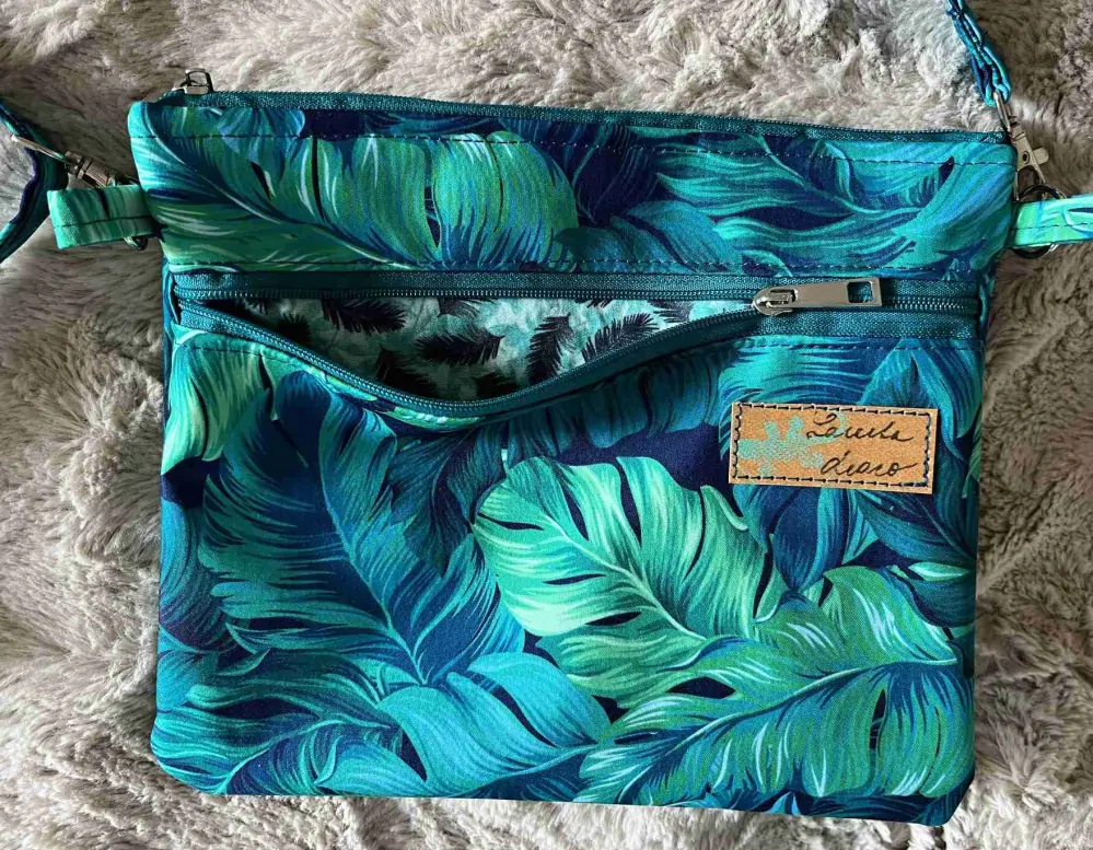 Malá kabelka crossbody "Maličká" modrozelená monstera