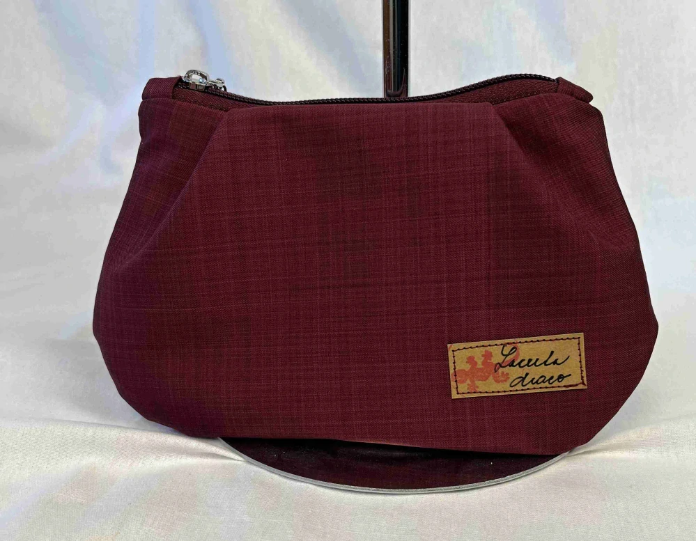 Pouzdro se sklady tmavá vínová/purpurová