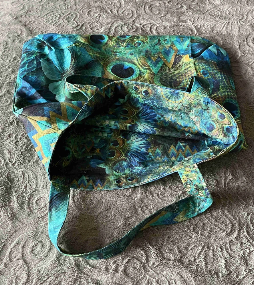 taška velká květy a paví pera v modré