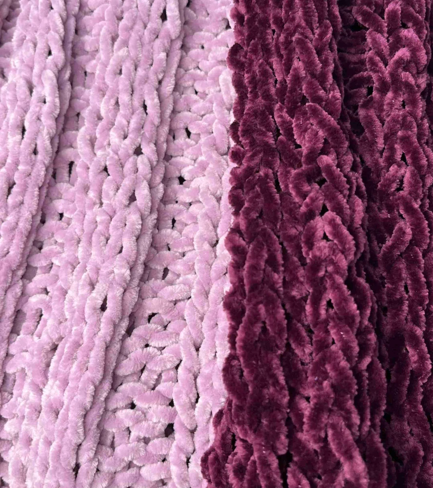 Nákrčník pletený tmavě purpurová