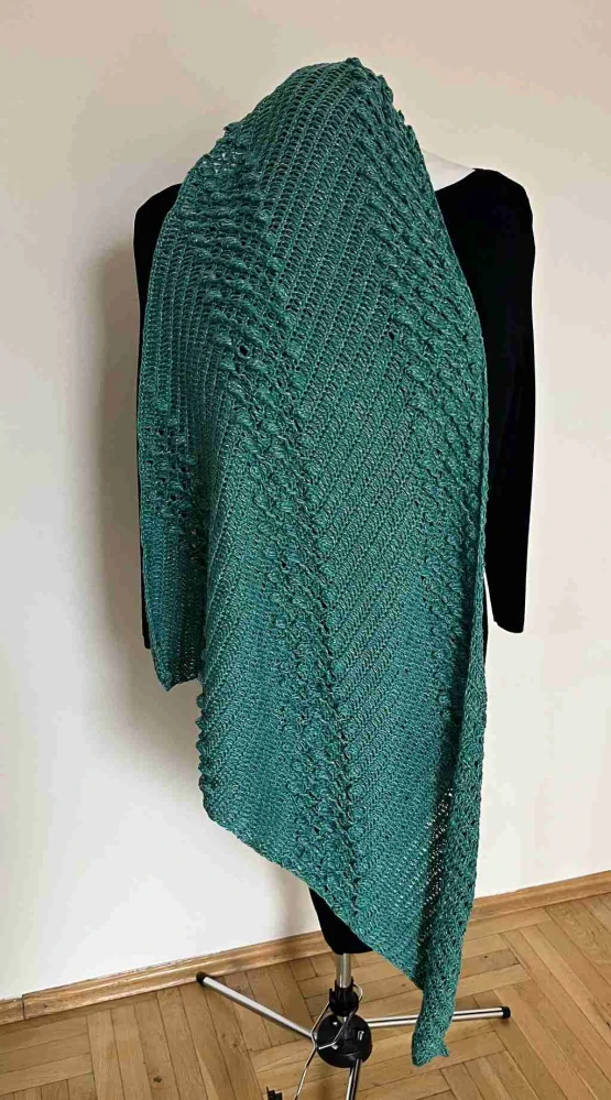 háčkovaný šátek modrozelený