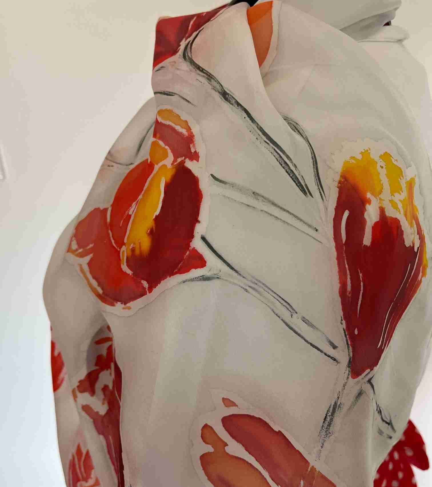 Hedvábný šál tulipány červená a žlutá