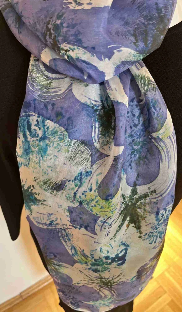 Hedvábná šála Divočina, modrá