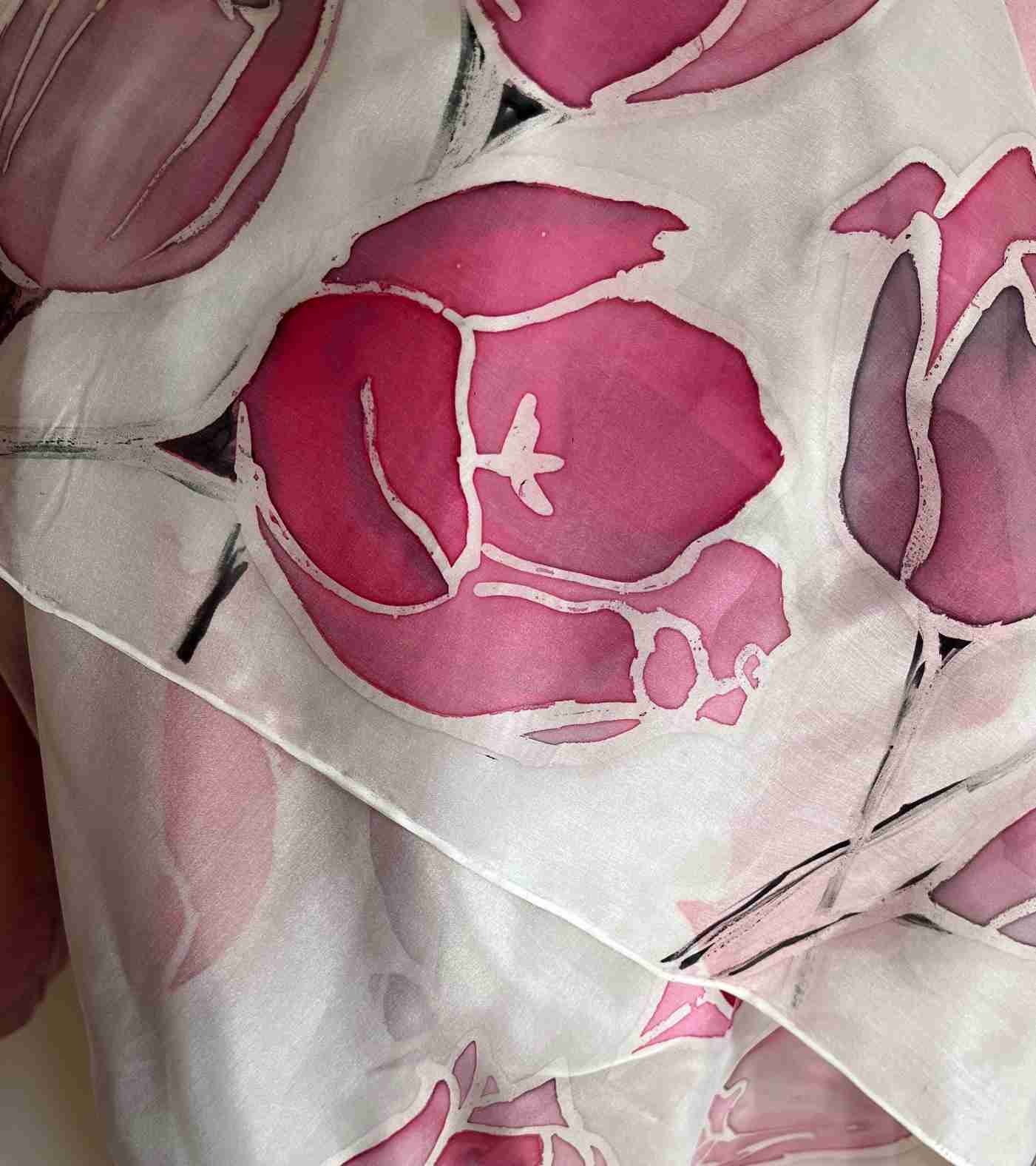 Šátek tulipány v růžové a šedé