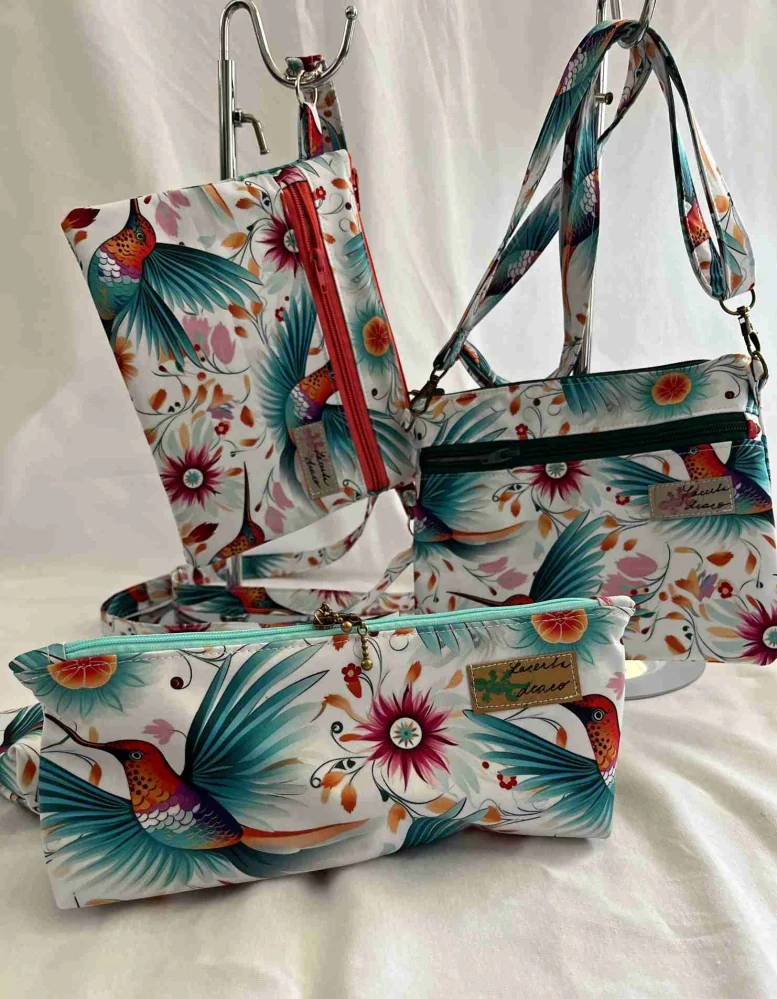 Malá kabelka crossbody "Maličká" ptáčci oranžový zip