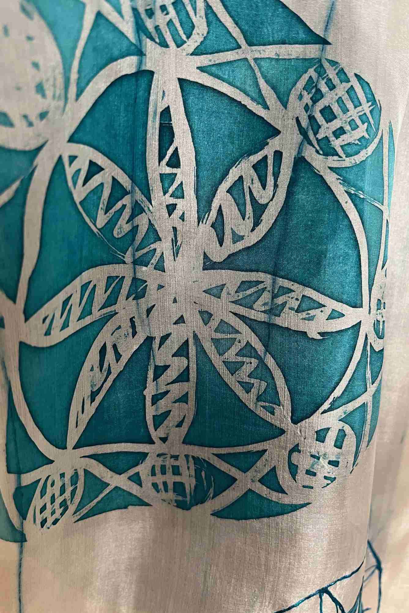 hedvábný šátek/šál malovaný mandaly