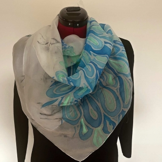 Hedvábný šátek páv