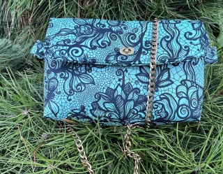 Malá kabelka Margiela mátová s černou krajkou