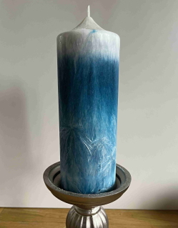 svíčka 70x185 modrá s fialovou