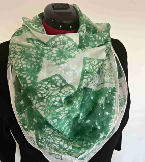 Hedvábný šátek tmavě zelená tisk