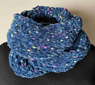 Nákrčník pletený tmavě modrá s barevnou nití s uzlíky