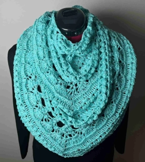 háčkovaný šátek světle tyrkysový stříbrná niť