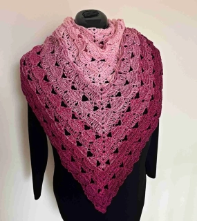 háčkovaný šátek Pivoňka